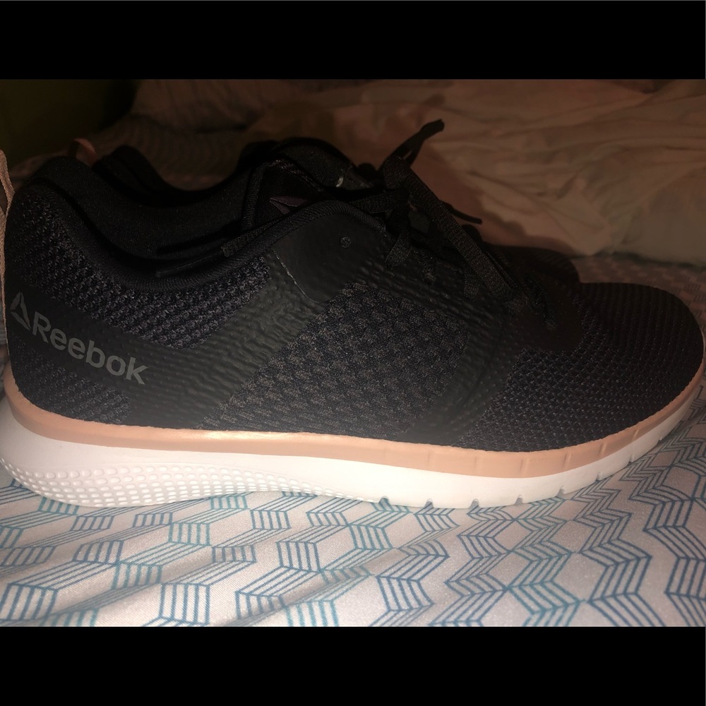 Reebok Sneakers